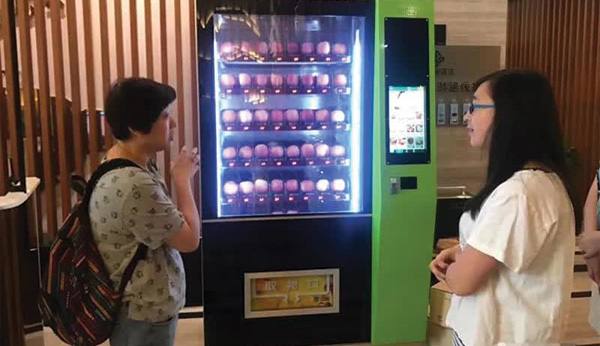 水果售貨機(jī)什么牌子好？怎么選擇